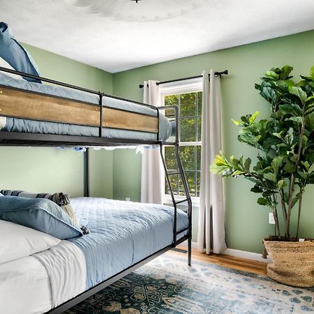 Modern Decor, Hot Tub, Fire Pit & River Access! Luray Exteriér fotografie