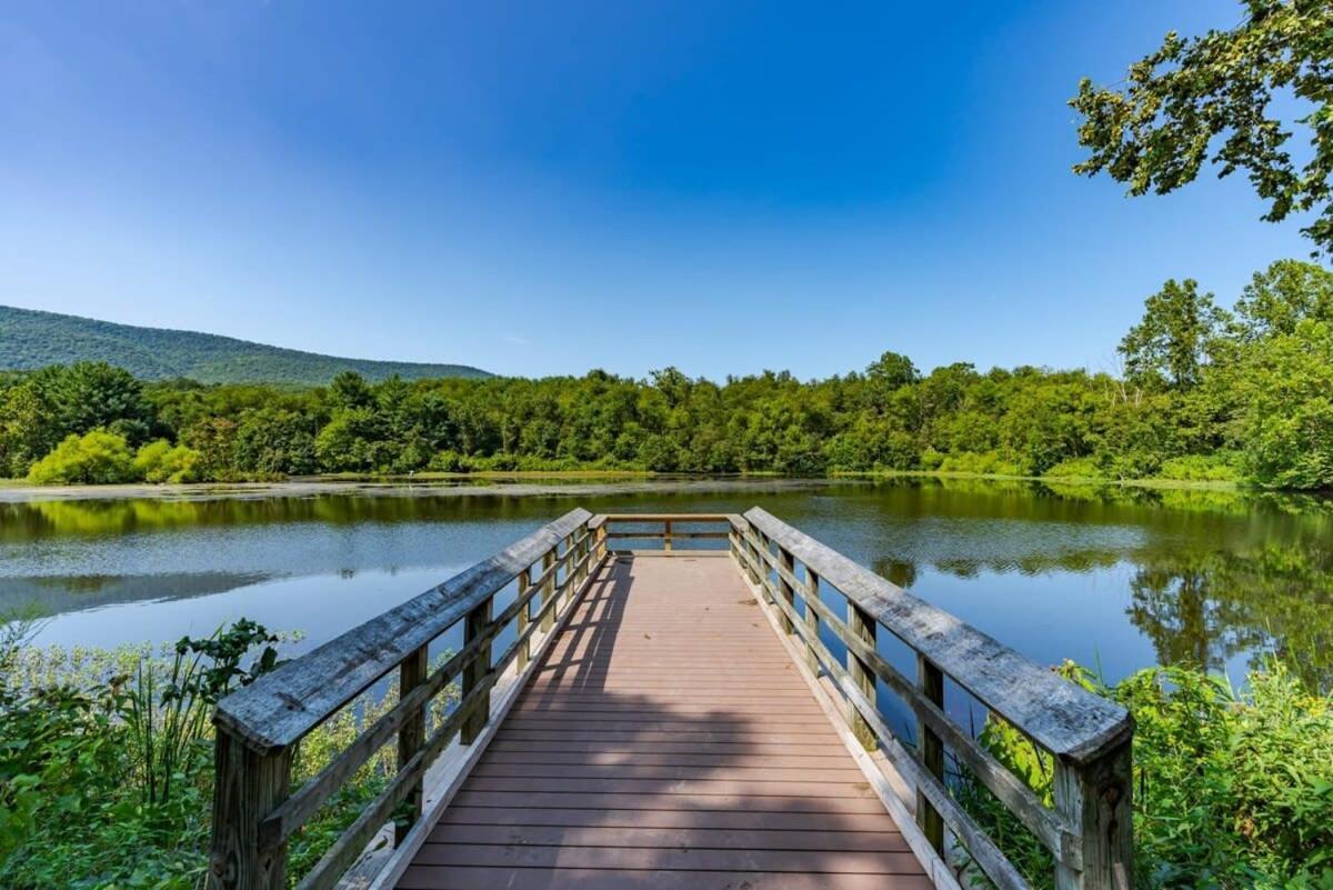 Modern Decor, Hot Tub, Fire Pit & River Access! Luray Exteriér fotografie