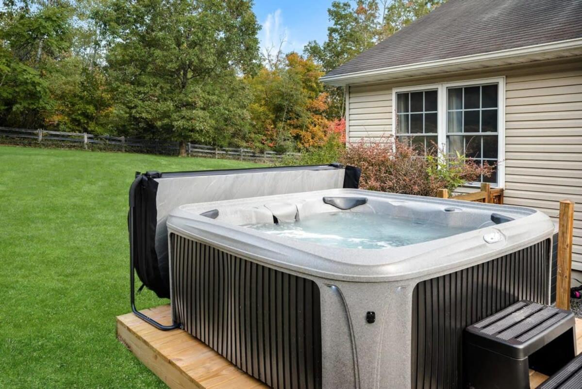 Modern Decor, Hot Tub, Fire Pit & River Access! Luray Exteriér fotografie