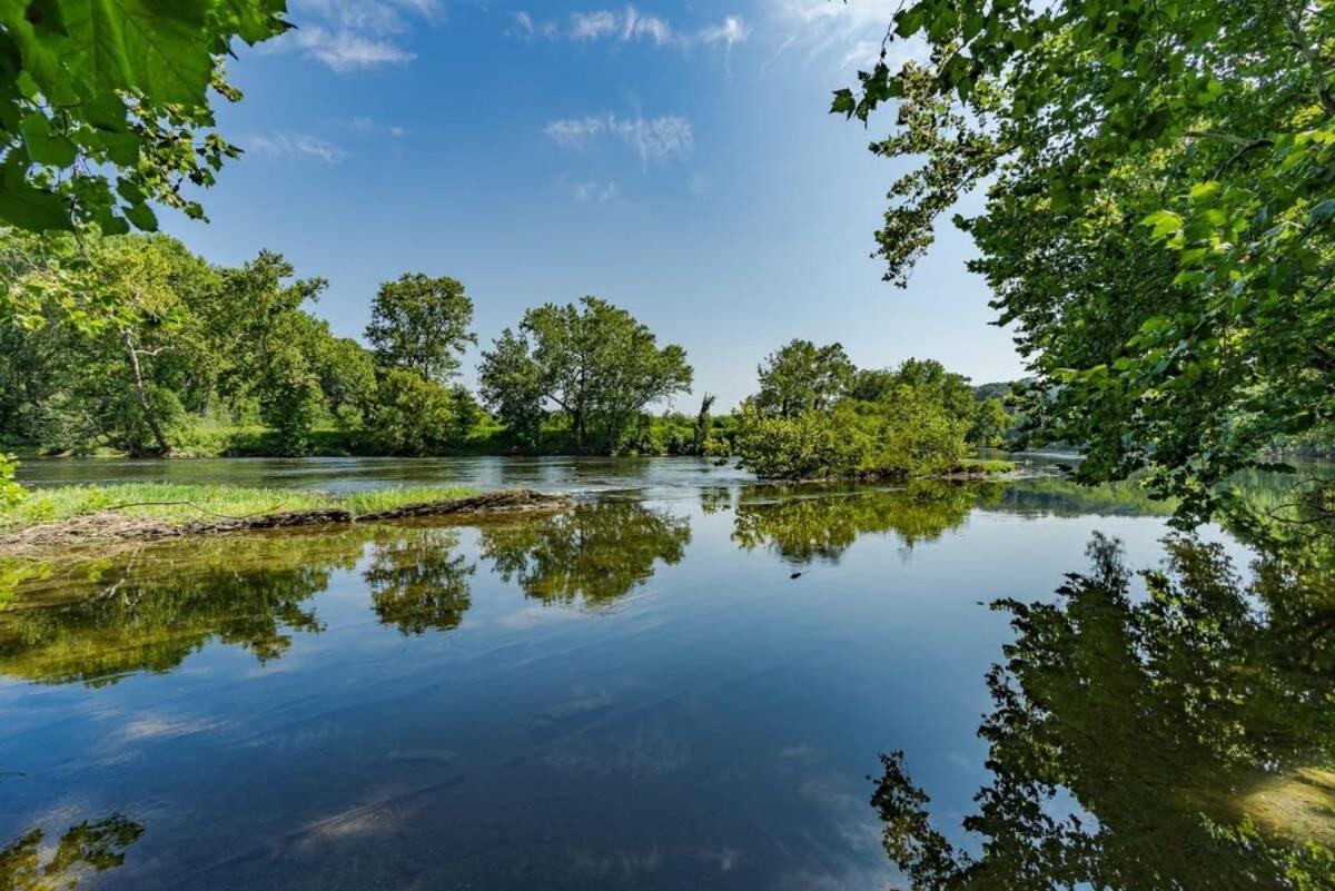 Modern Decor, Hot Tub, Fire Pit & River Access! Luray Exteriér fotografie